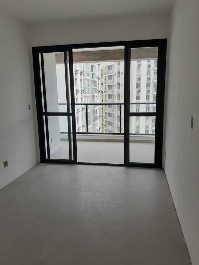 Apartamento à venda com 3 quartos, 76m² - Foto 3