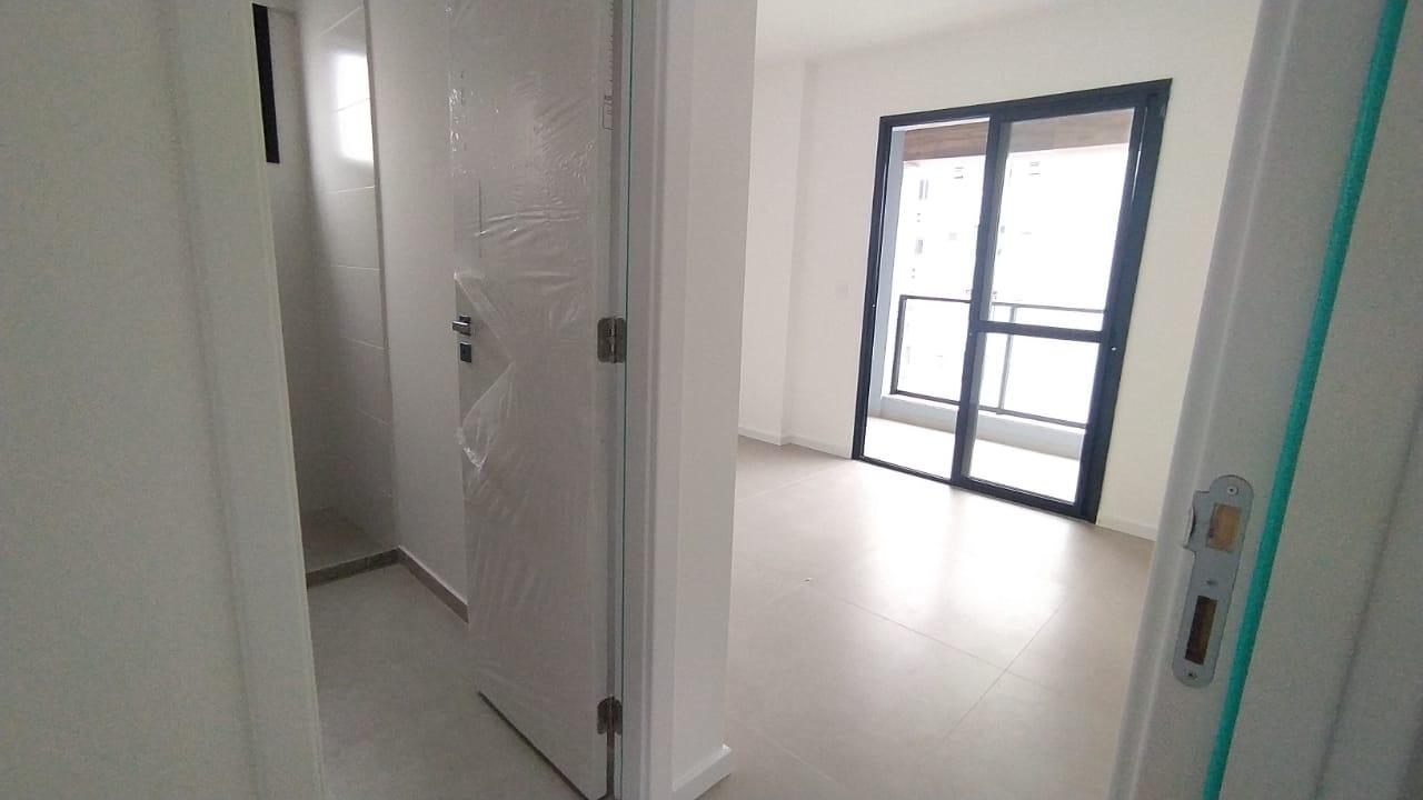 Apartamento à venda com 3 quartos, 76m² - Foto 9