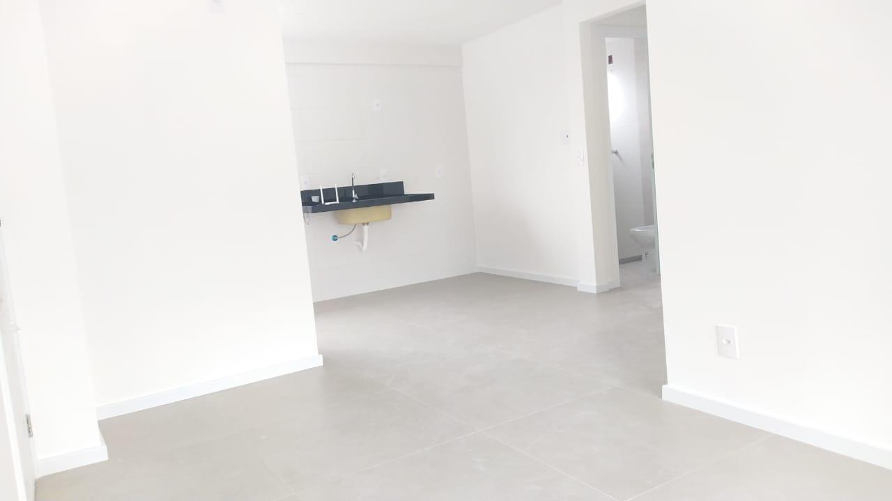 Apartamento à venda com 3 quartos, 76m² - Foto 8