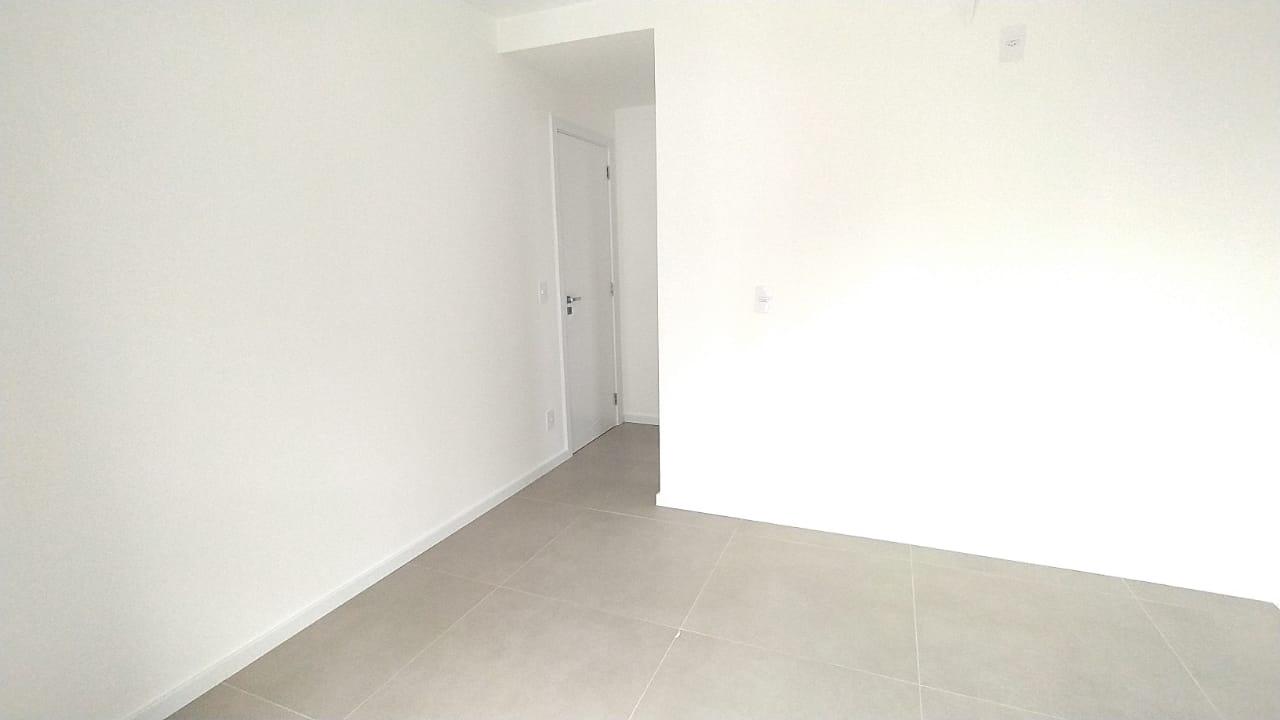 Apartamento à venda com 3 quartos, 76m² - Foto 10