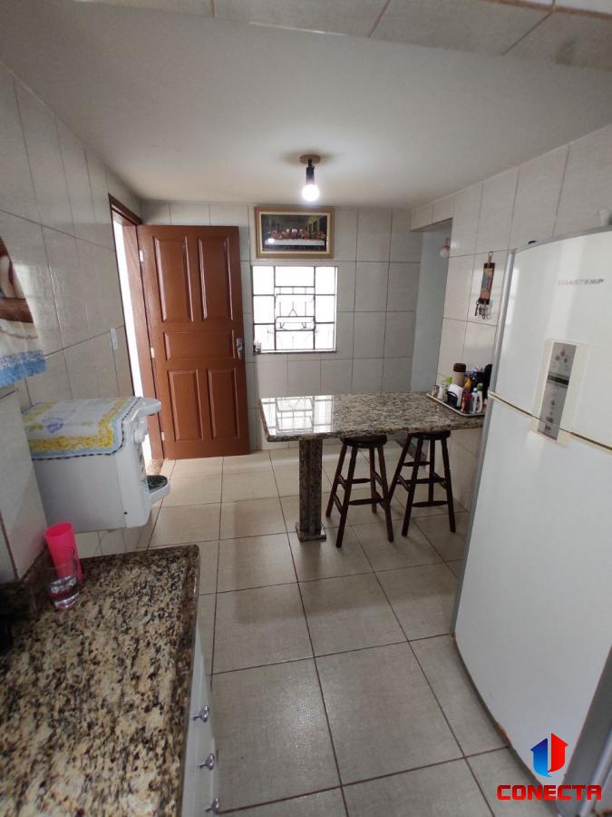 Casa à venda com 3 quartos, 210m² - Foto 5