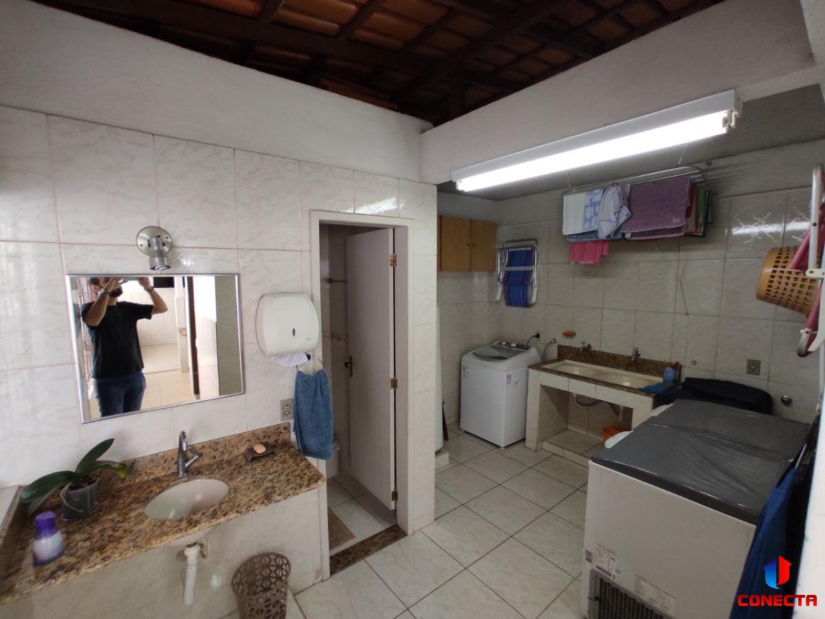 Casa à venda com 3 quartos, 210m² - Foto 10