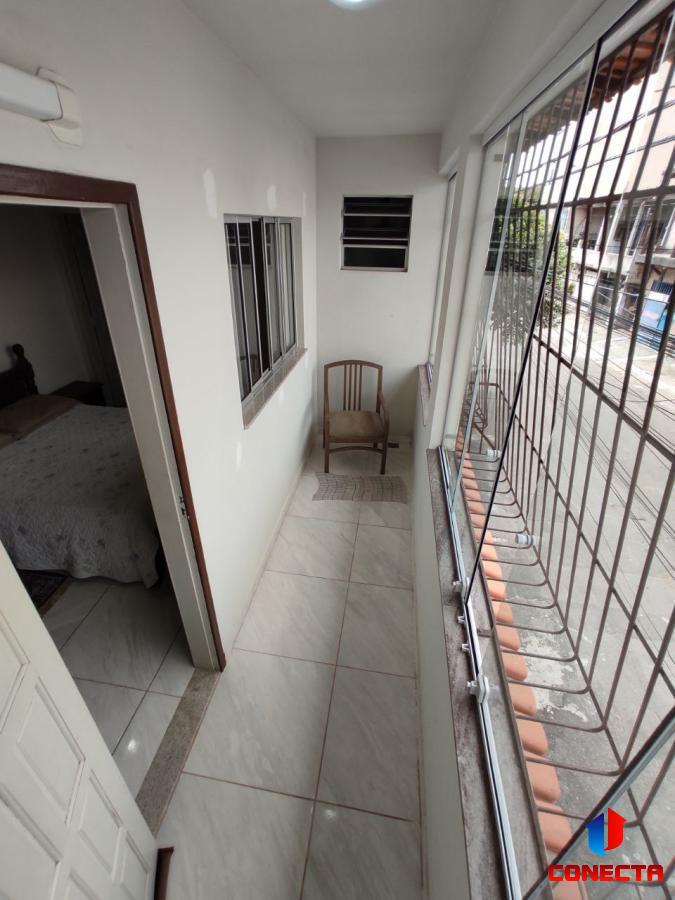 Casa à venda com 3 quartos, 210m² - Foto 15