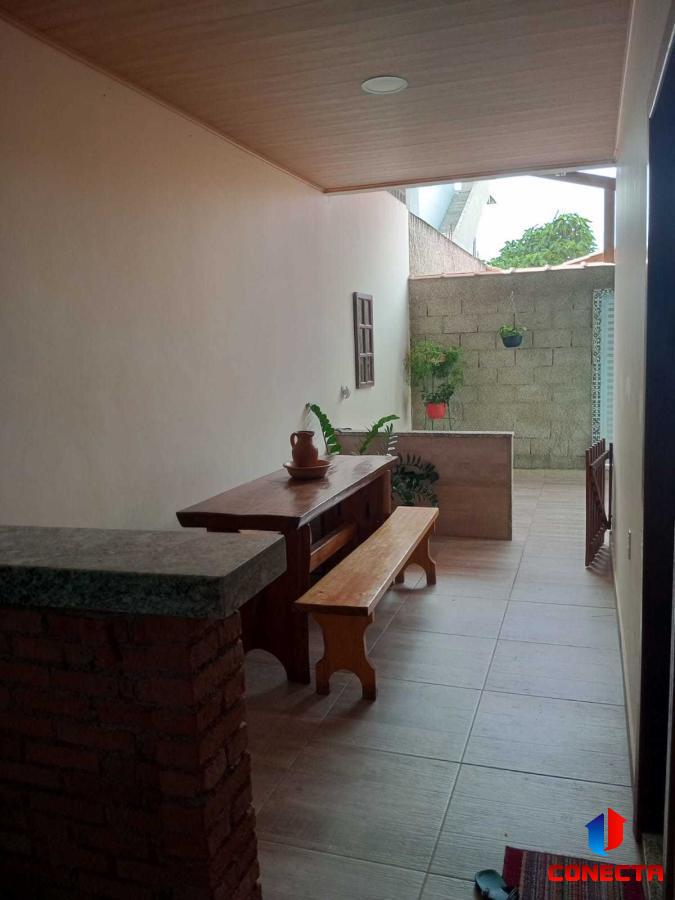 Casa à venda com 2 quartos, 62m² - Foto 10