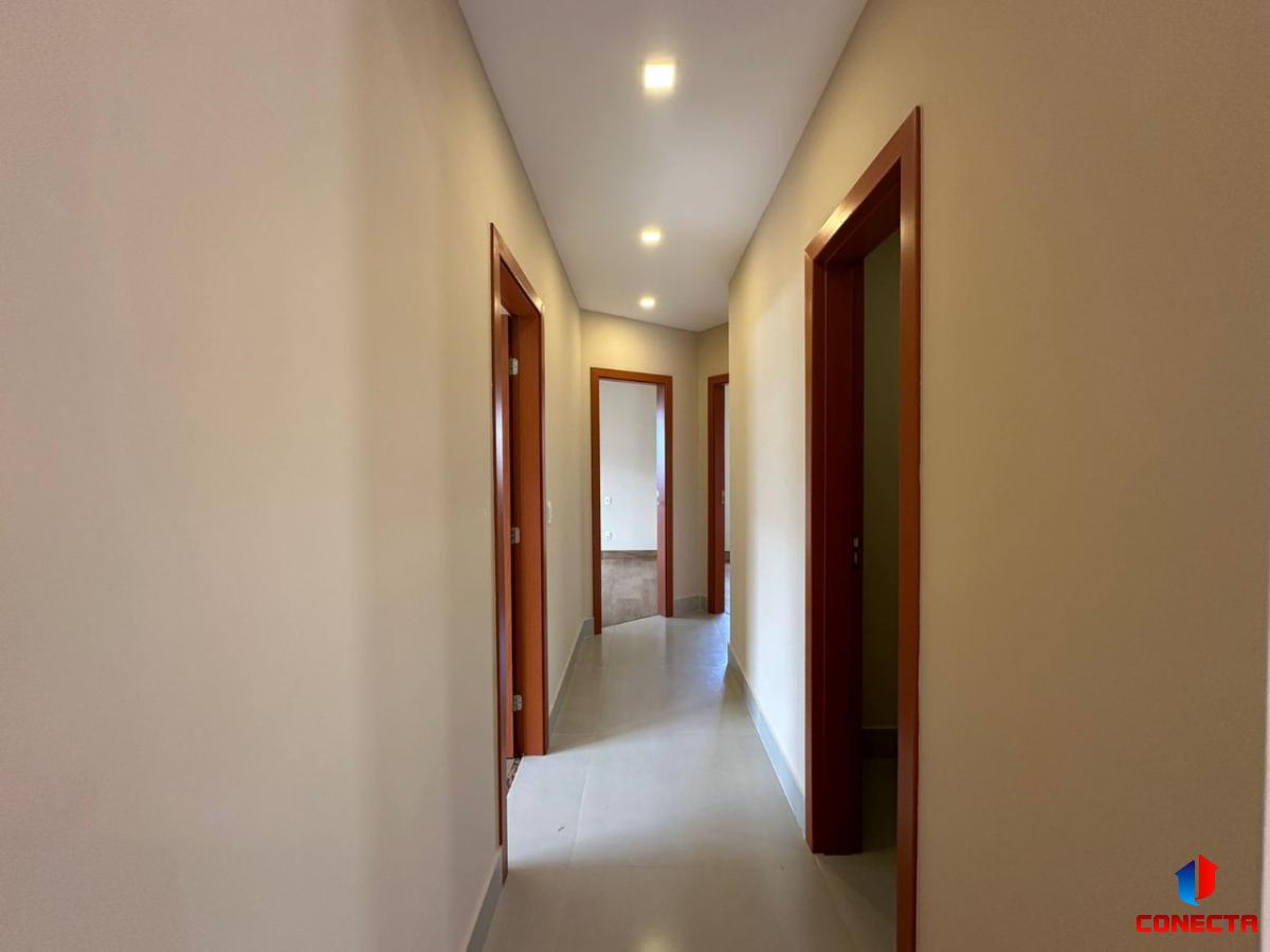 Casa à venda com 4 quartos, 200m² - Foto 17