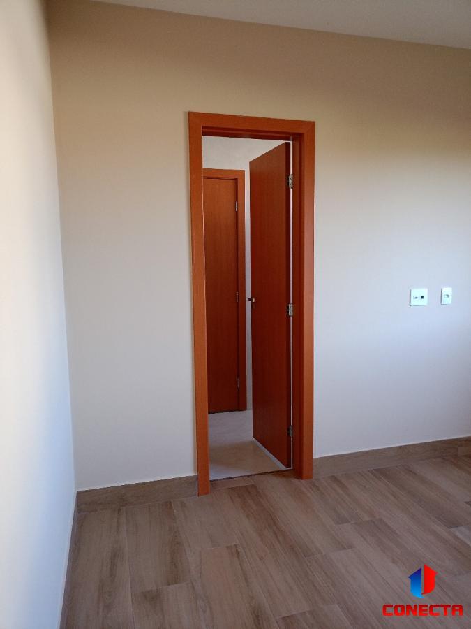 Casa à venda com 4 quartos, 200m² - Foto 31