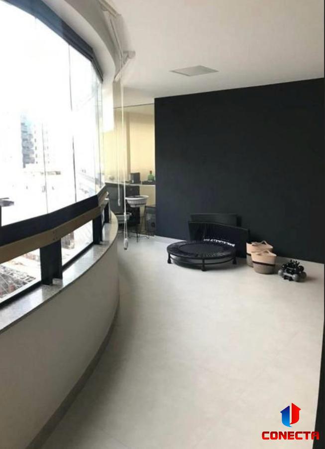 Apartamento à venda com 4 quartos, 230m² - Foto 21