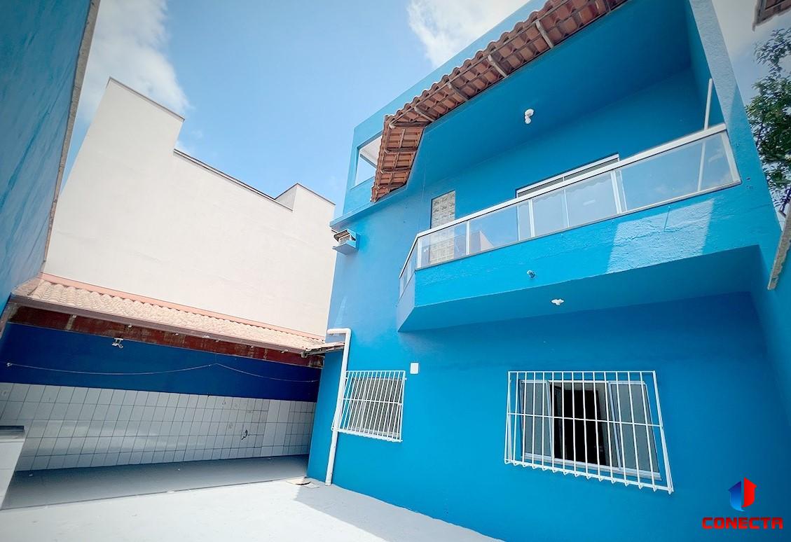 Casa à venda com 5 quartos, 300m² - Foto 1