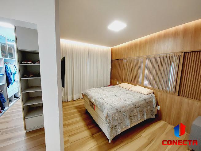 Casa à venda com 4 quartos, 334m² - Foto 16