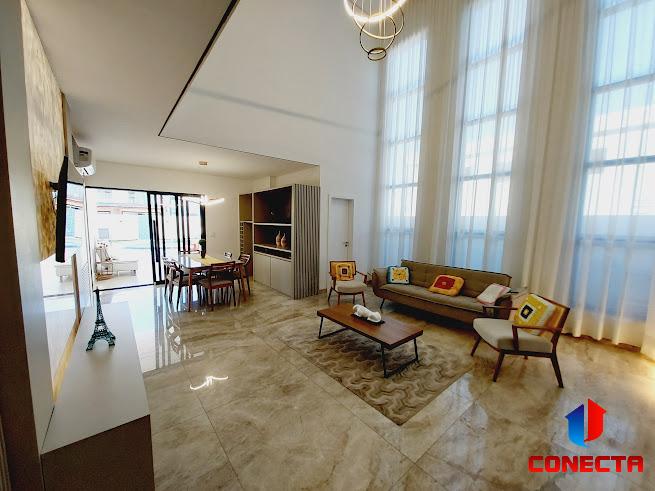 Casa à venda com 4 quartos, 334m² - Foto 1