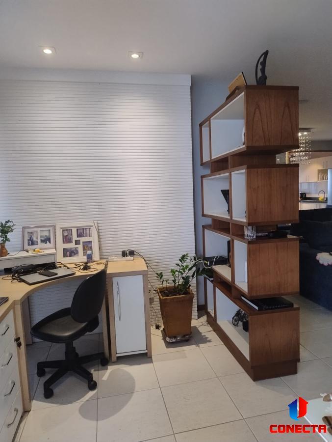 Apartamento à venda com 4 quartos, 162m² - Foto 17