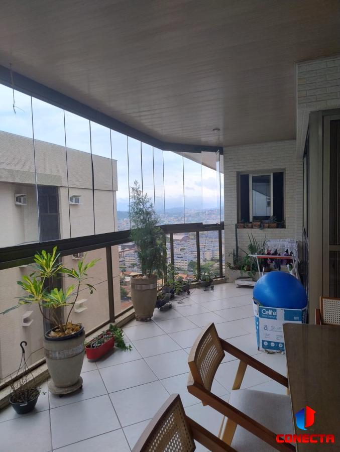 Apartamento à venda com 4 quartos, 162m² - Foto 1