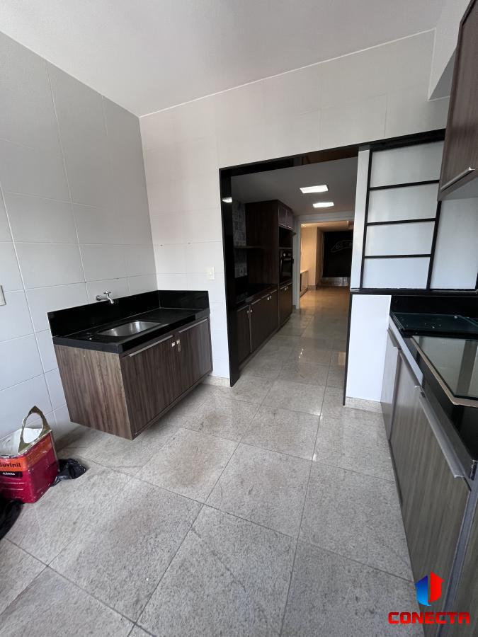 Apartamento à venda com 5 quartos, 270m² - Foto 7