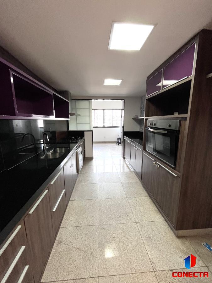 Apartamento à venda com 5 quartos, 270m² - Foto 9