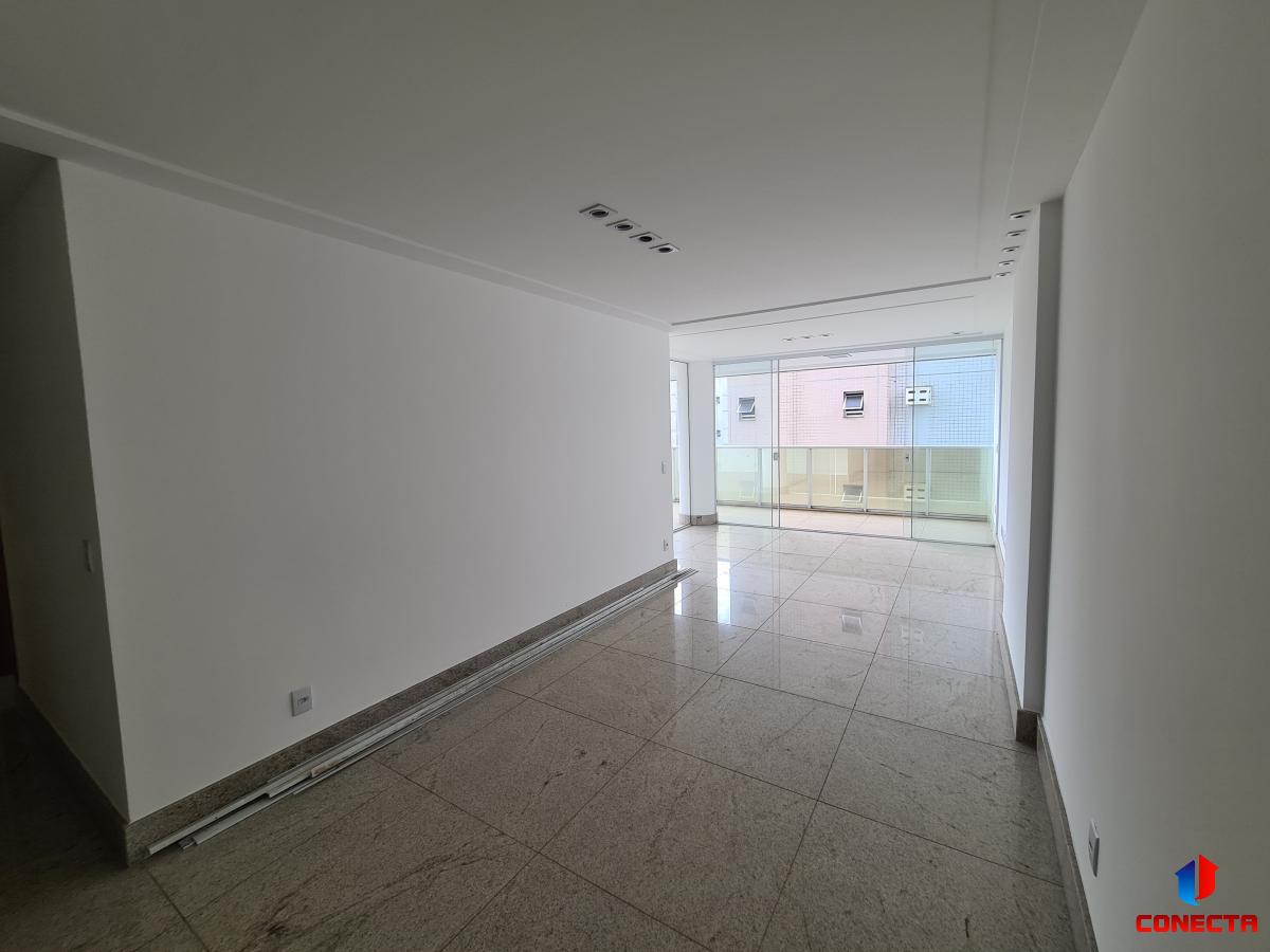 Apartamento à venda com 4 quartos, 141m² - Foto 2