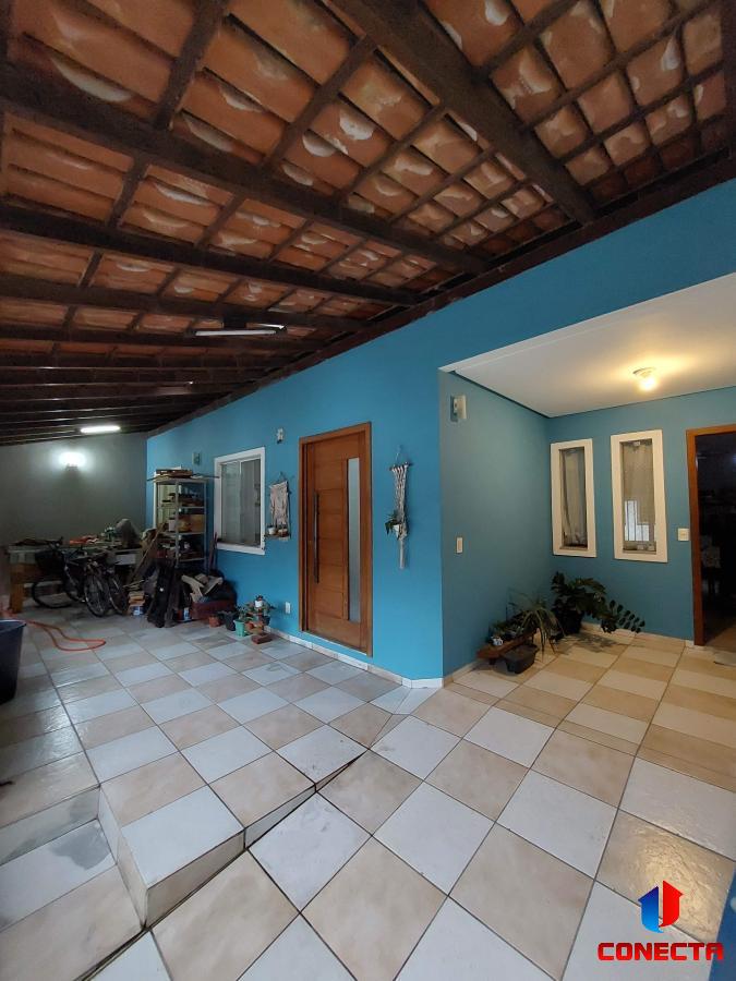 Casa à venda com 3 quartos, 130m² - Foto 1