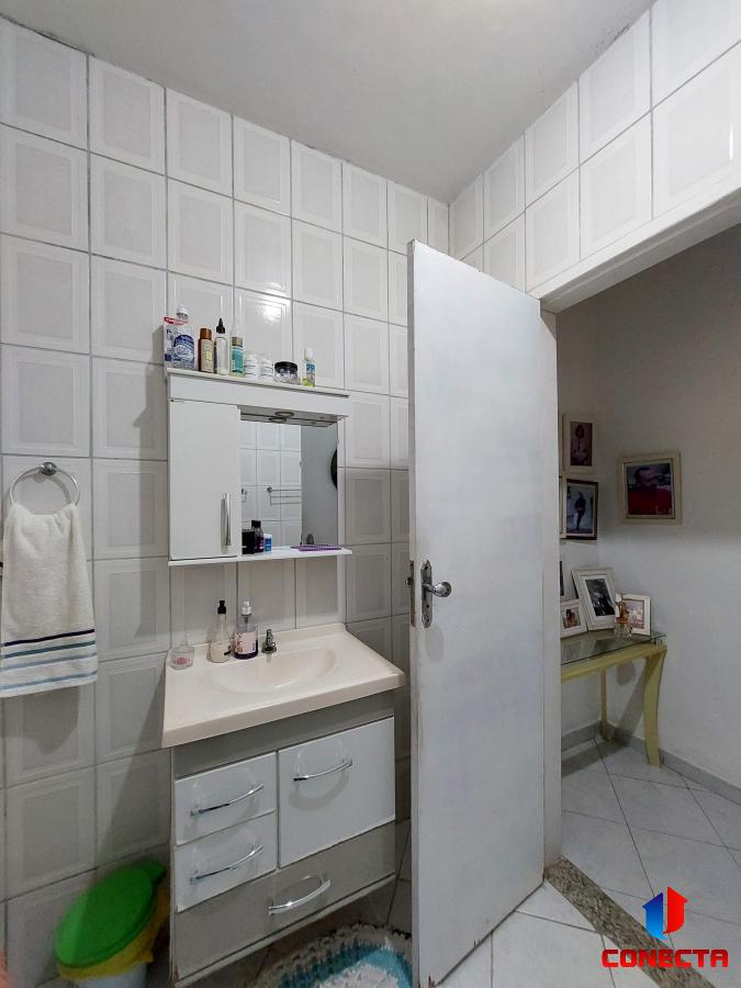 Casa à venda com 3 quartos, 210m² - Foto 16