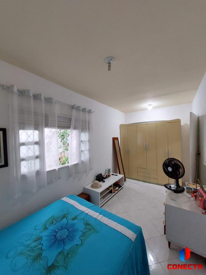 Casa à venda com 3 quartos, 210m² - Foto 17