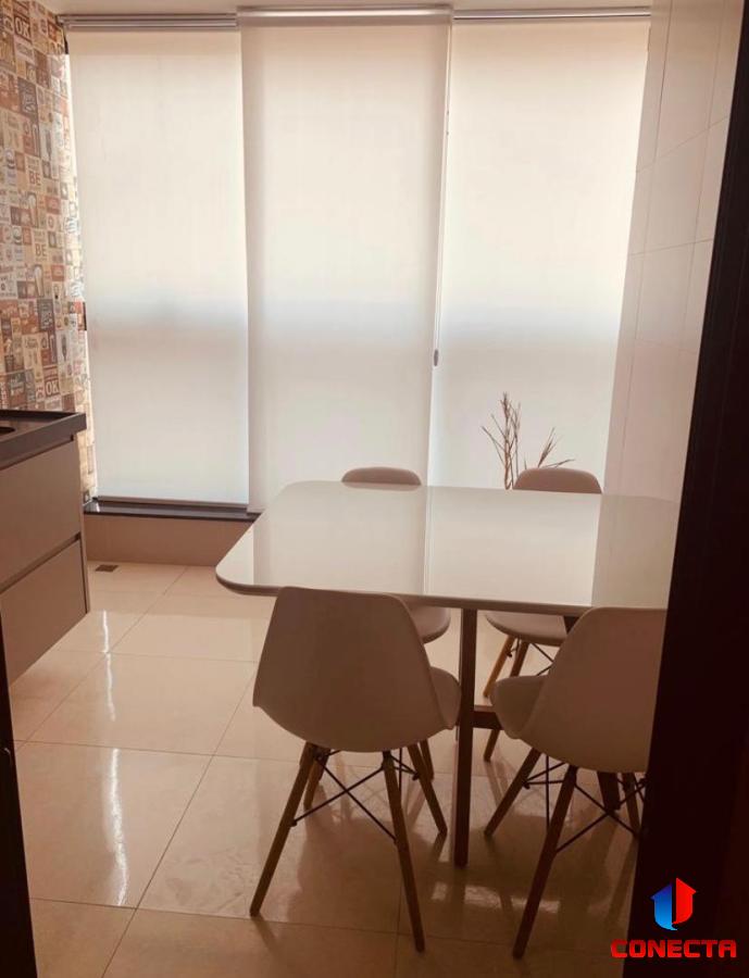 Apartamento à venda com 2 quartos, 64m² - Foto 2