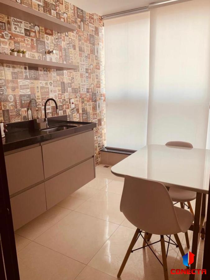 Apartamento à venda com 2 quartos, 64m² - Foto 3