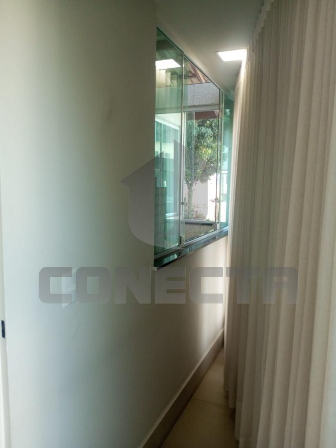 Casa à venda com 3 quartos, 181m² - Foto 6