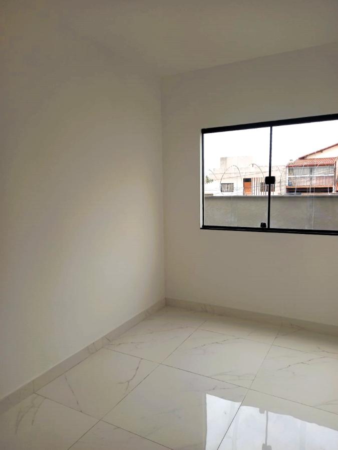 Casa à venda com 3 quartos, 102m² - Foto 9