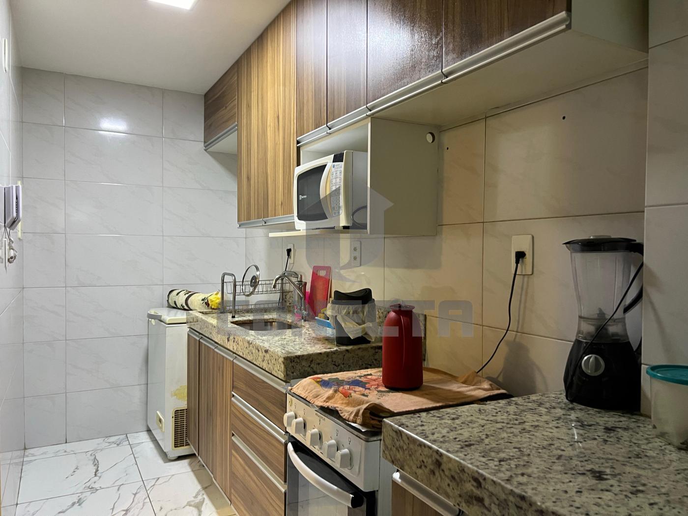 Apartamento à venda com 2 quartos, 70m² - Foto 17