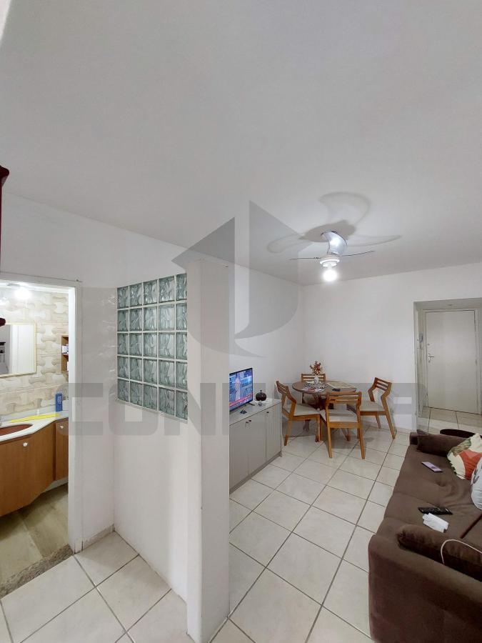 Apartamento à venda com 1 quarto, 45m² - Foto 4