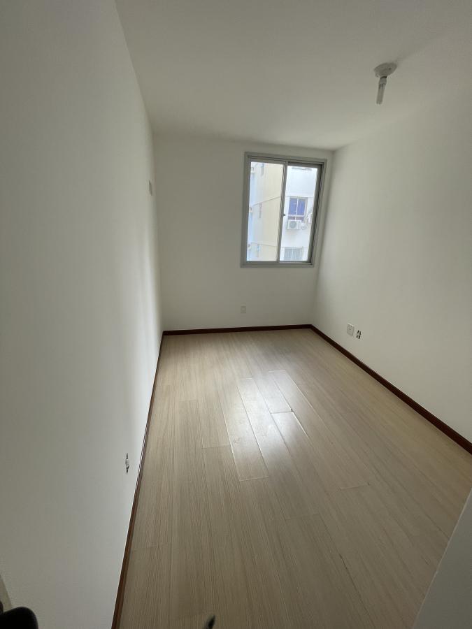 Apartamento à venda com 2 quartos, 65m² - Foto 19