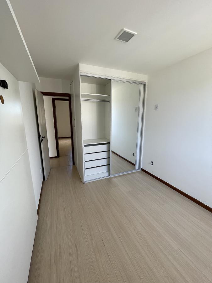 Apartamento à venda com 2 quartos, 65m² - Foto 17