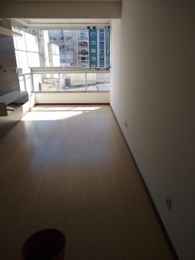 Apartamento à venda com 2 quartos, 65m² - Foto 5