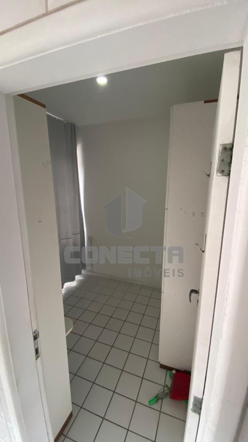 Apartamento para alugar com 4 quartos, 285m² - Foto 8