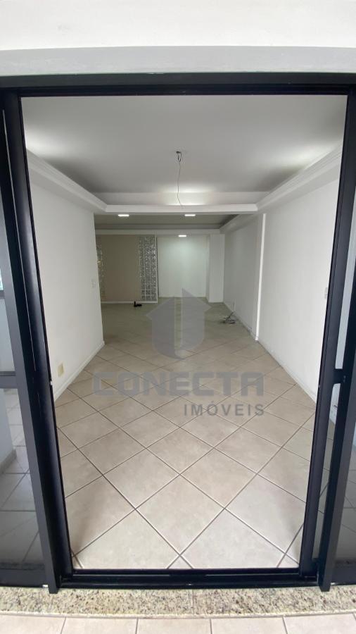 Apartamento para alugar com 4 quartos, 285m² - Foto 3