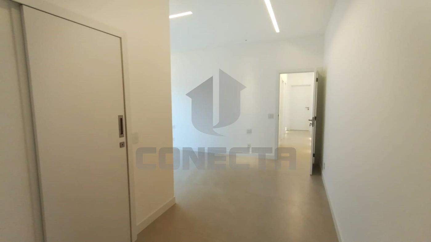 Casa à venda com 4 quartos, 211m² - Foto 12