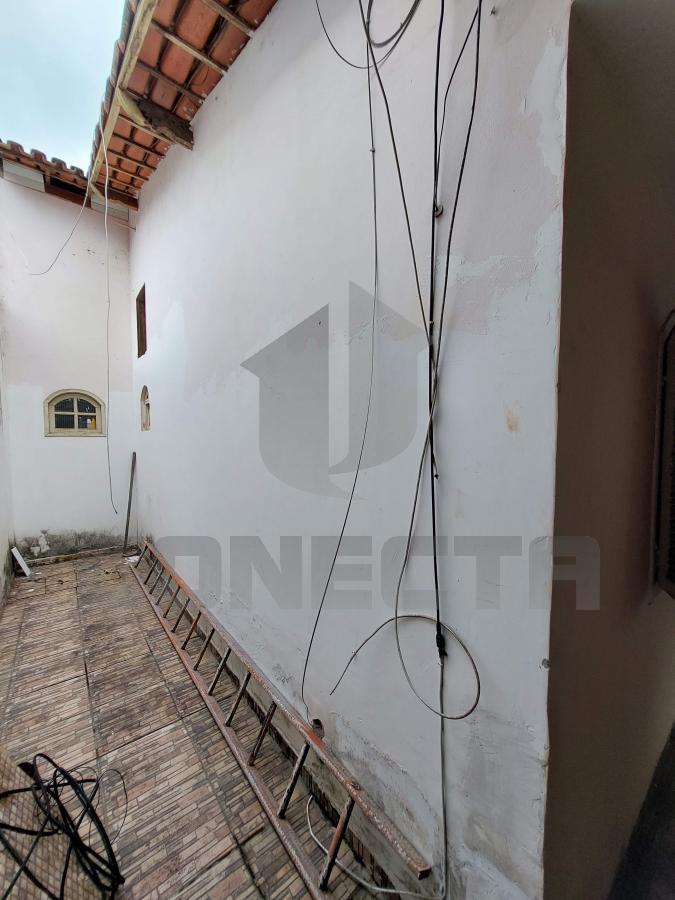 Casa à venda com 3 quartos, 172m² - Foto 2