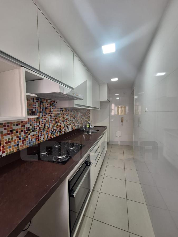 Apartamento à venda com 2 quartos, 60m² - Foto 5