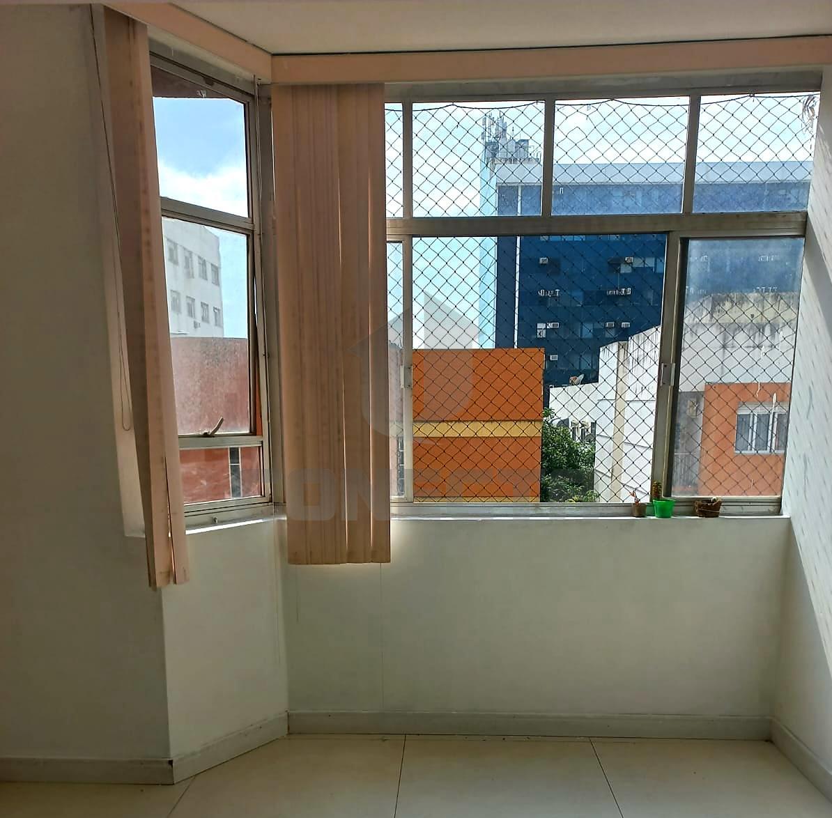 Apartamento à venda com 3 quartos, 100m² - Foto 4