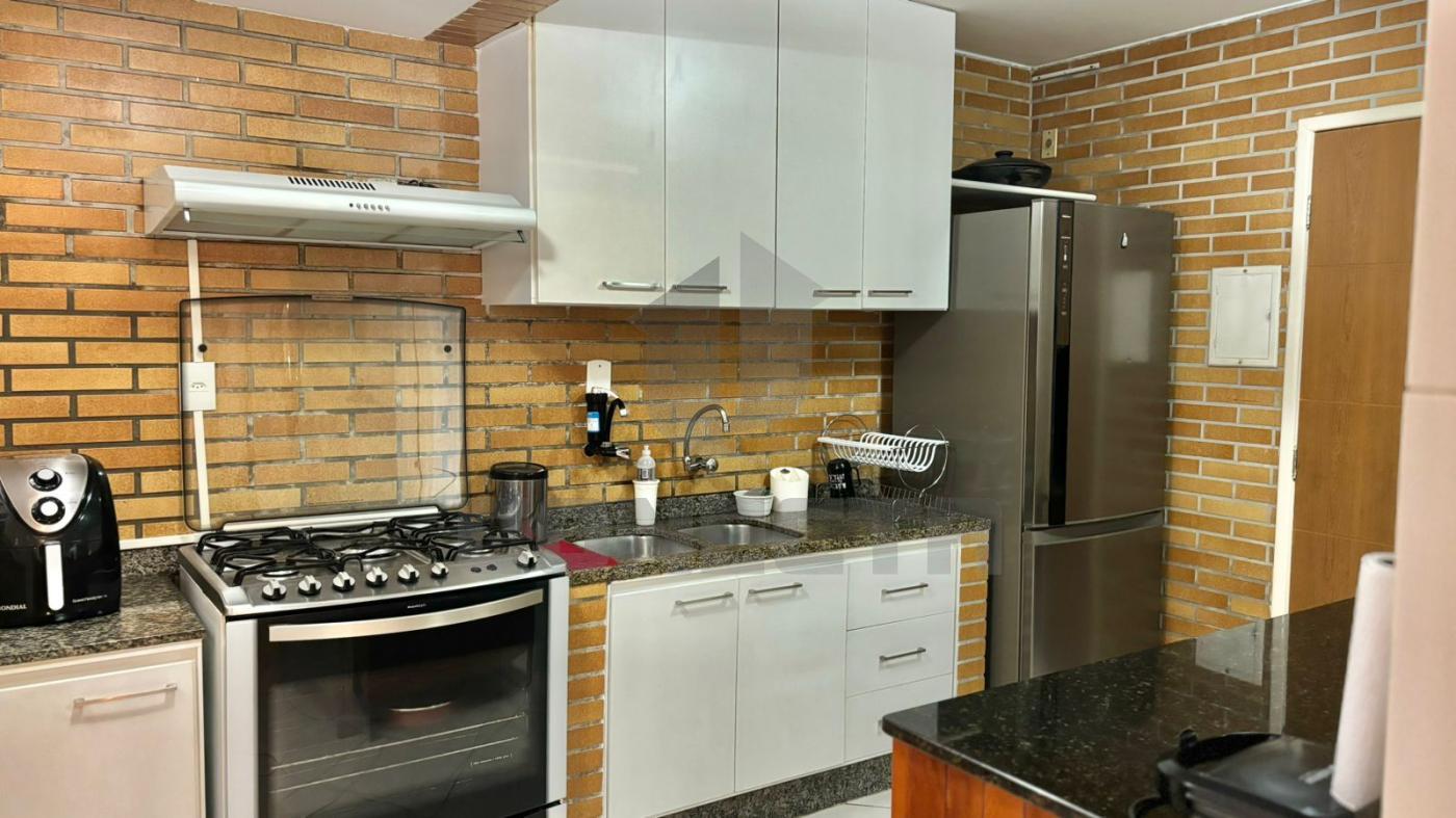 Apartamento à venda com 3 quartos, 160m² - Foto 8