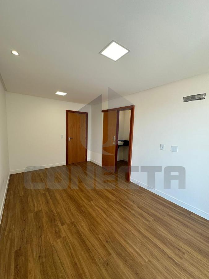 Casa à venda com 4 quartos, 360m² - Foto 14