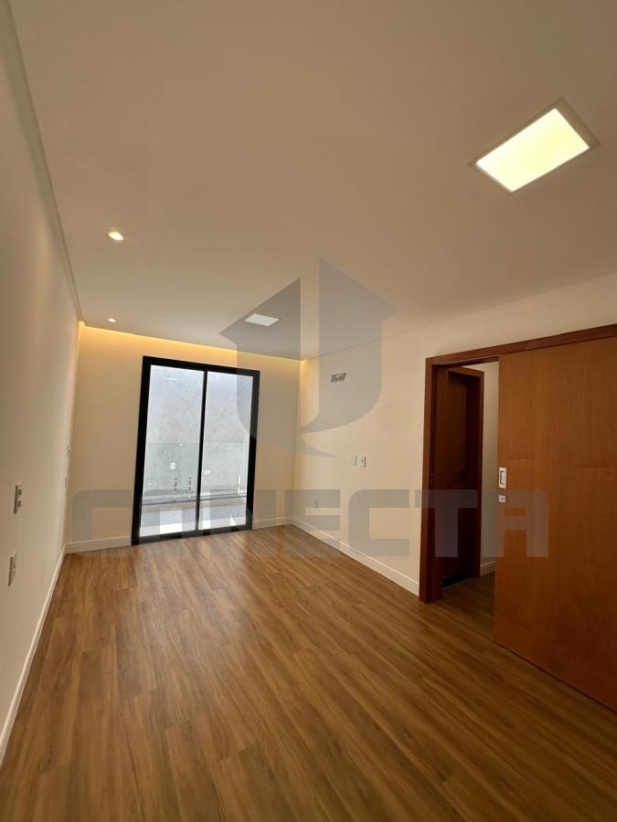 Casa à venda com 4 quartos, 360m² - Foto 17