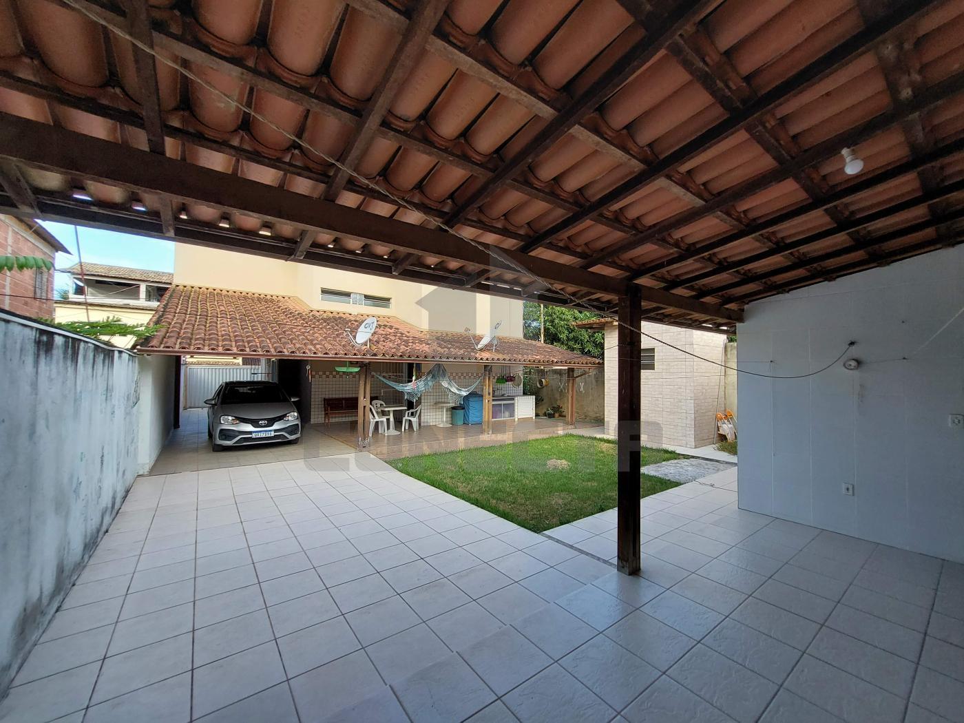 Casa à venda com 4 quartos, 244m² - Foto 35