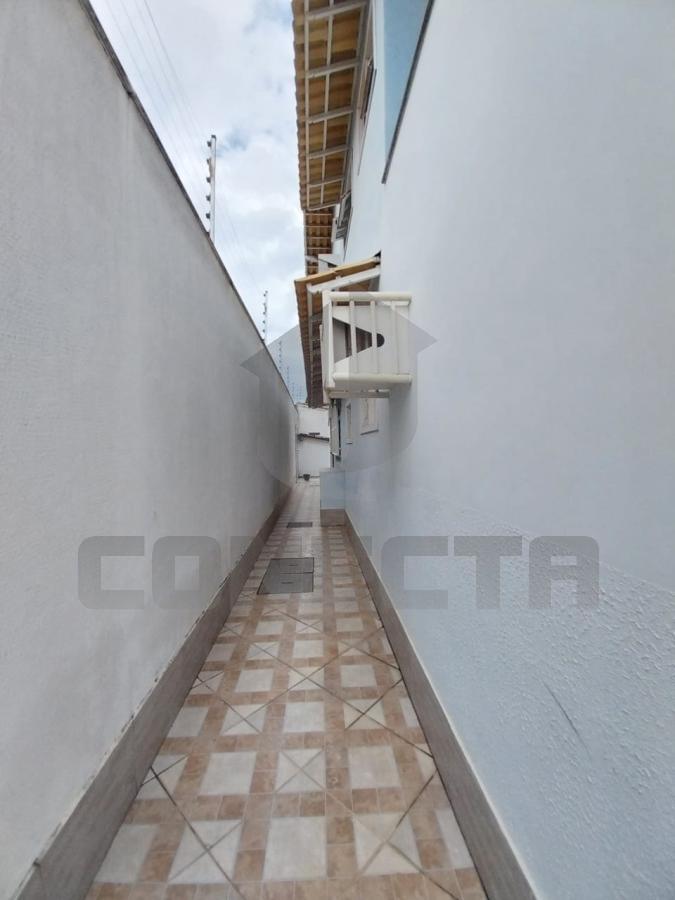 Casa à venda com 4 quartos, 240m² - Foto 10