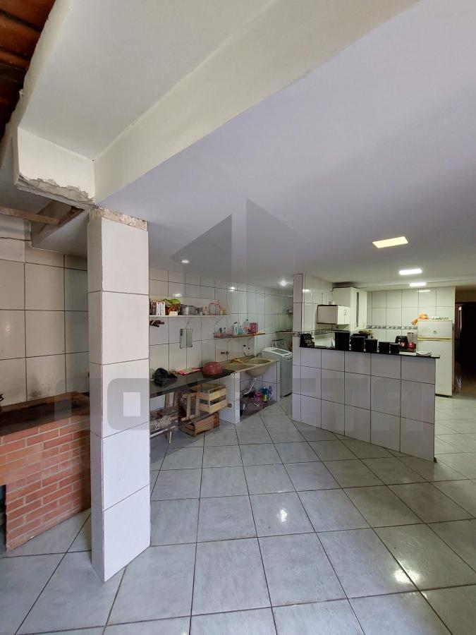 Casa à venda com 3 quartos, 171m² - Foto 9